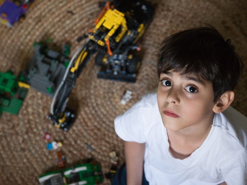 otistik-bozukluk-ne-zaman-ortaya-cikar